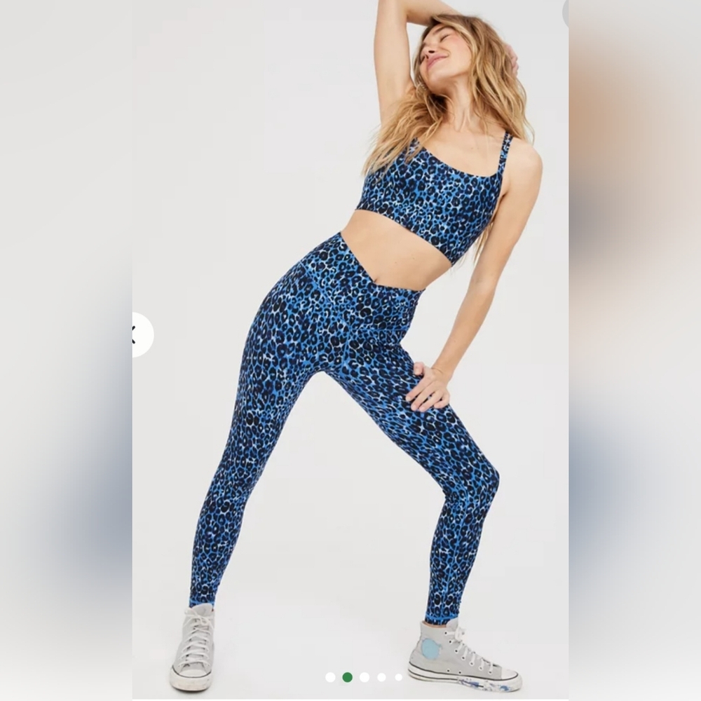 2pieces Offline Leopard Print LikeNew